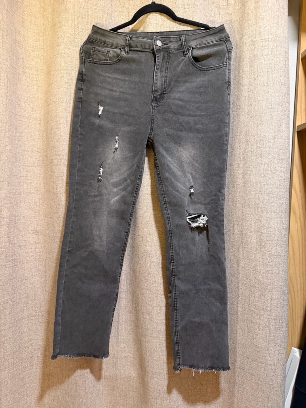 SHEIN Gray Distressed Straight-Leg Jeans